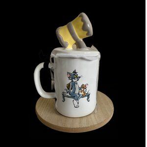 NWT Rae Dunn Tom & Jerry Collectable Coffee Mug With Hammer Topper Double Sided